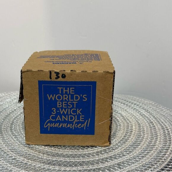 BBW Vampire Blood 3 Wick Scented Candle NWT - Picture 4 of 4